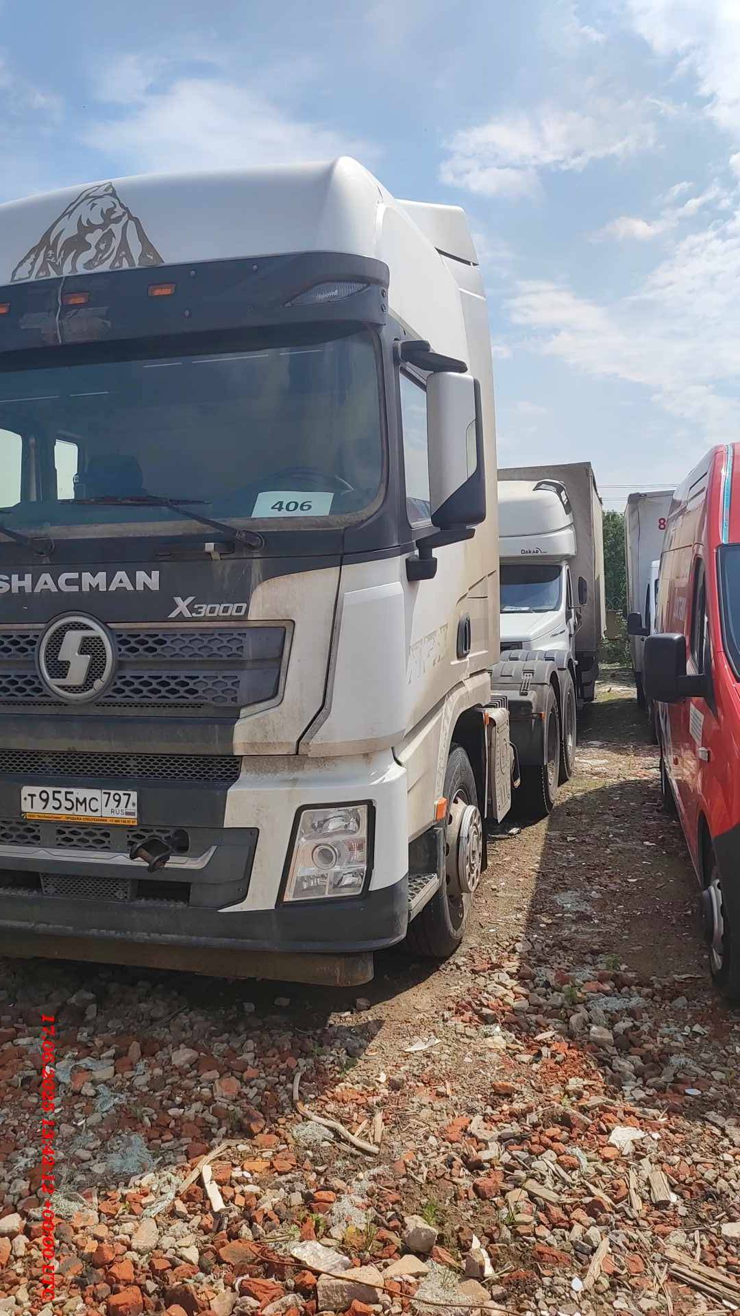 Shacman SX42584W324C