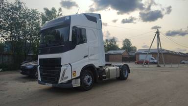 Volvo FH 460 4x2 (FH Globetrotter)