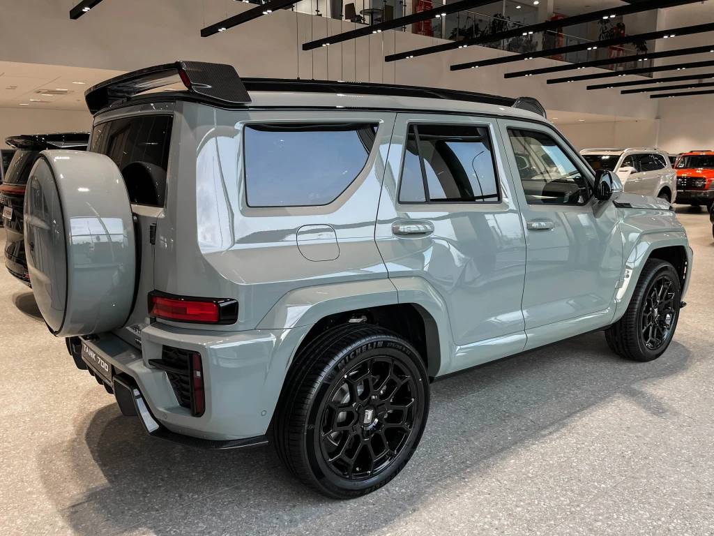 Tank 700 Superior 3.0 9AT 4WD
