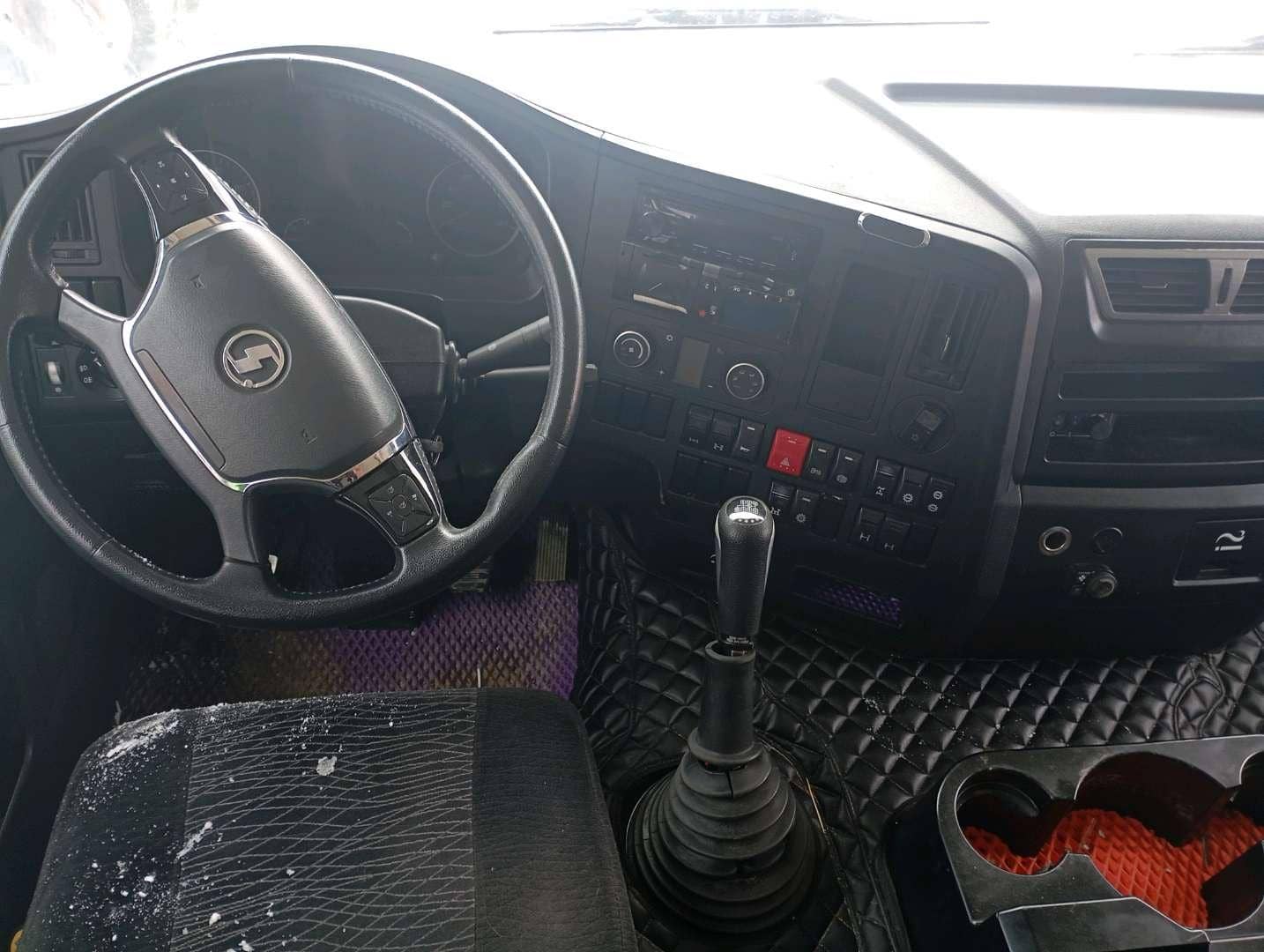 Shacman SX32586V385,  200 000 км, 2022 года в лизинг