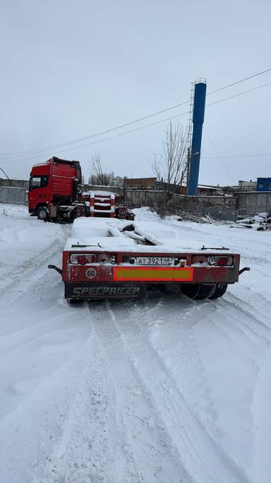 Компания СпецПрицеп Тяжеловоз низкорамный 9942D3