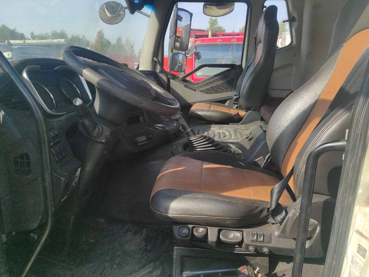FAW CA3250P66K24L1TE5 6x6,  89 000 км, 2023 года в лизинг