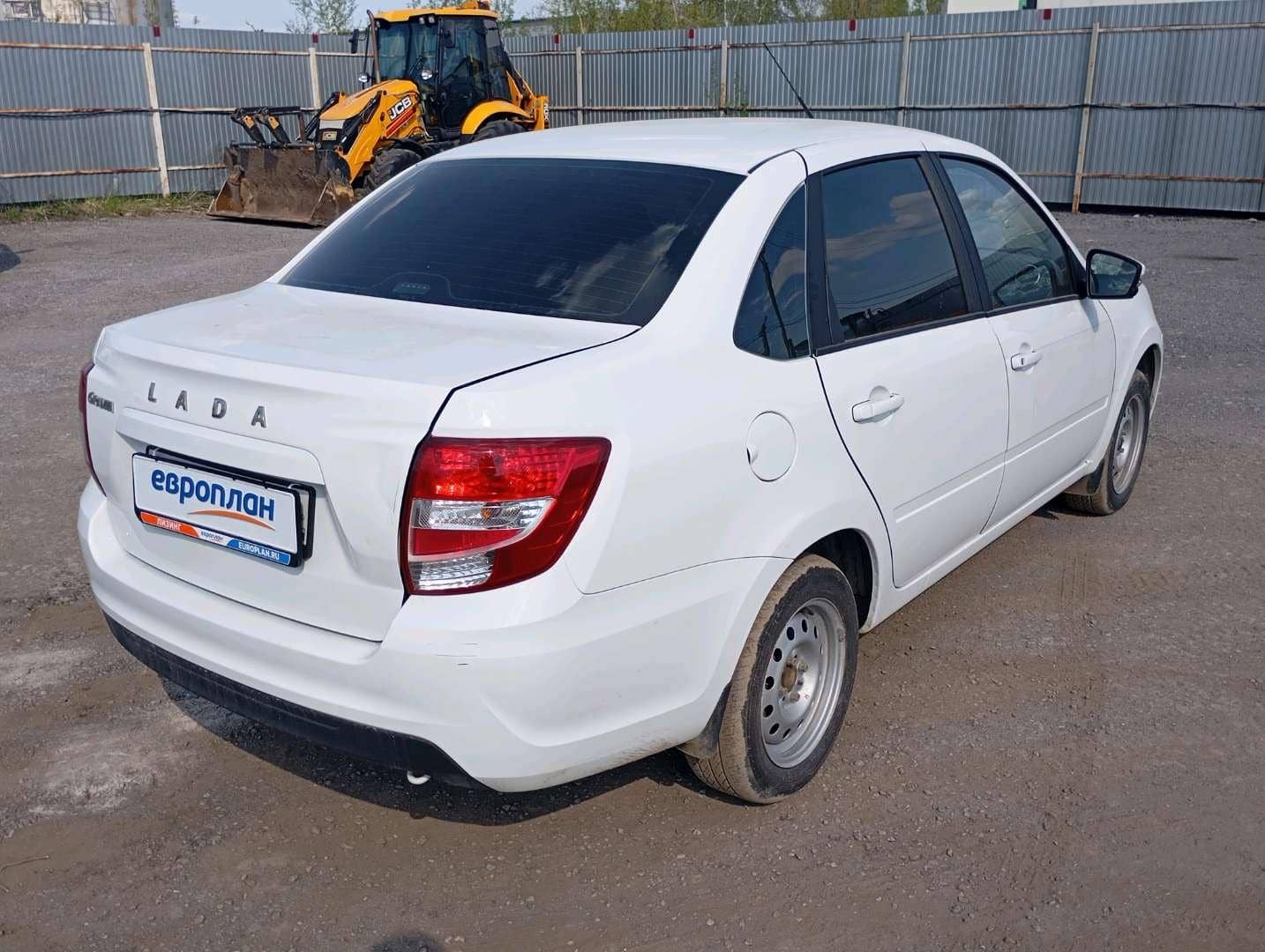 Lada Granta седан,  22 374 км, 2025 года в лизинг