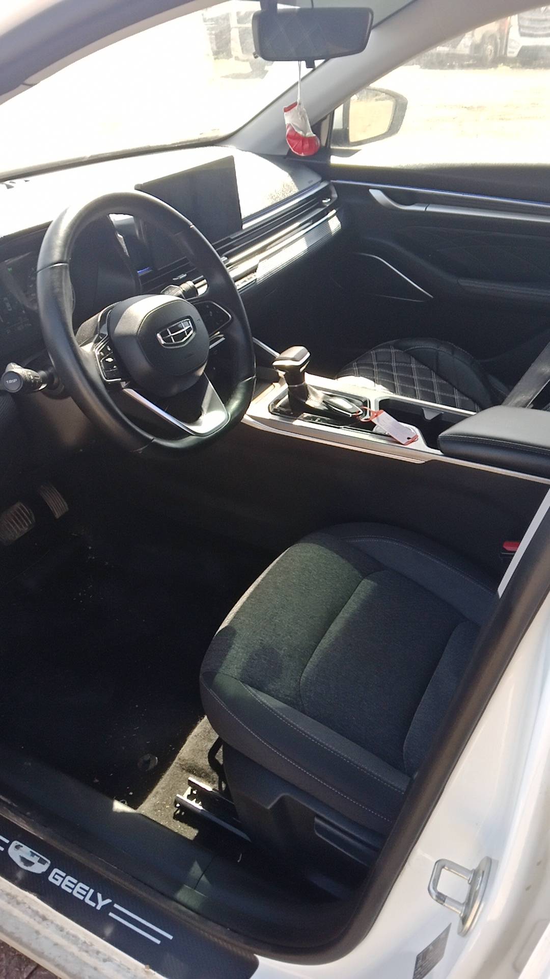 Geely Emgrand,  118 314 км, 2023 года в лизинг