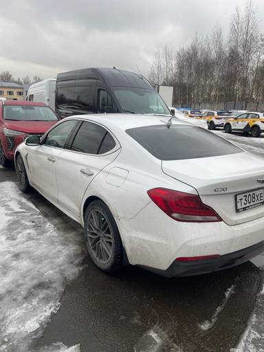 Genesis G70
