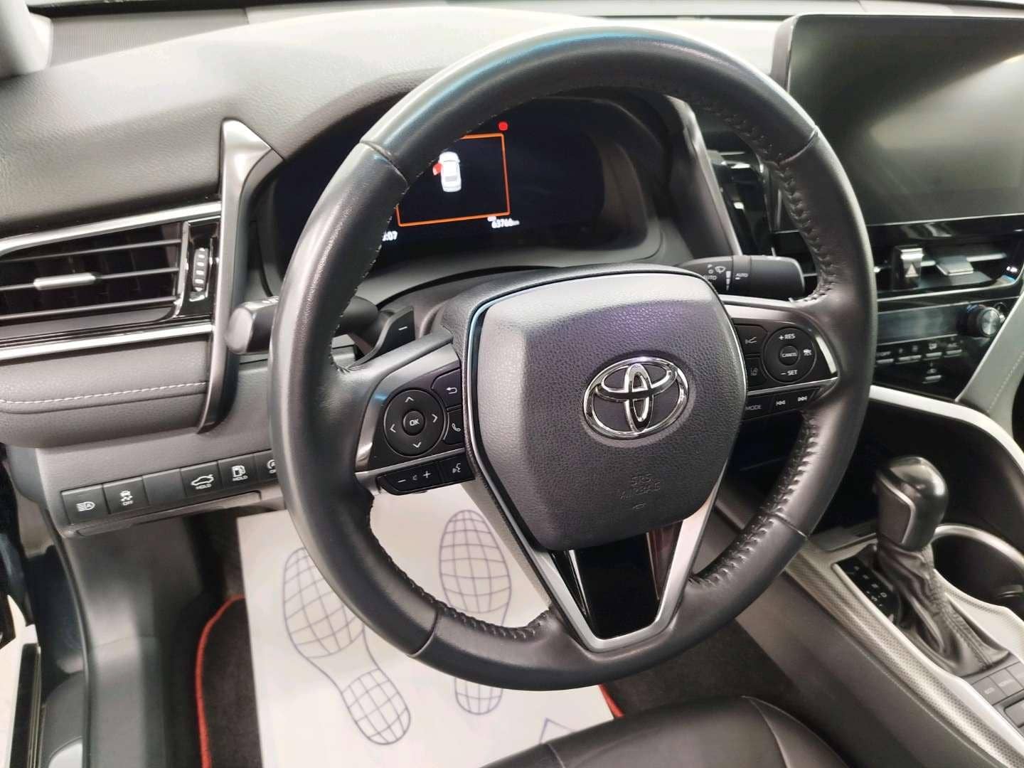 Toyota Camry,  63 766 км, 2023 года в лизинг