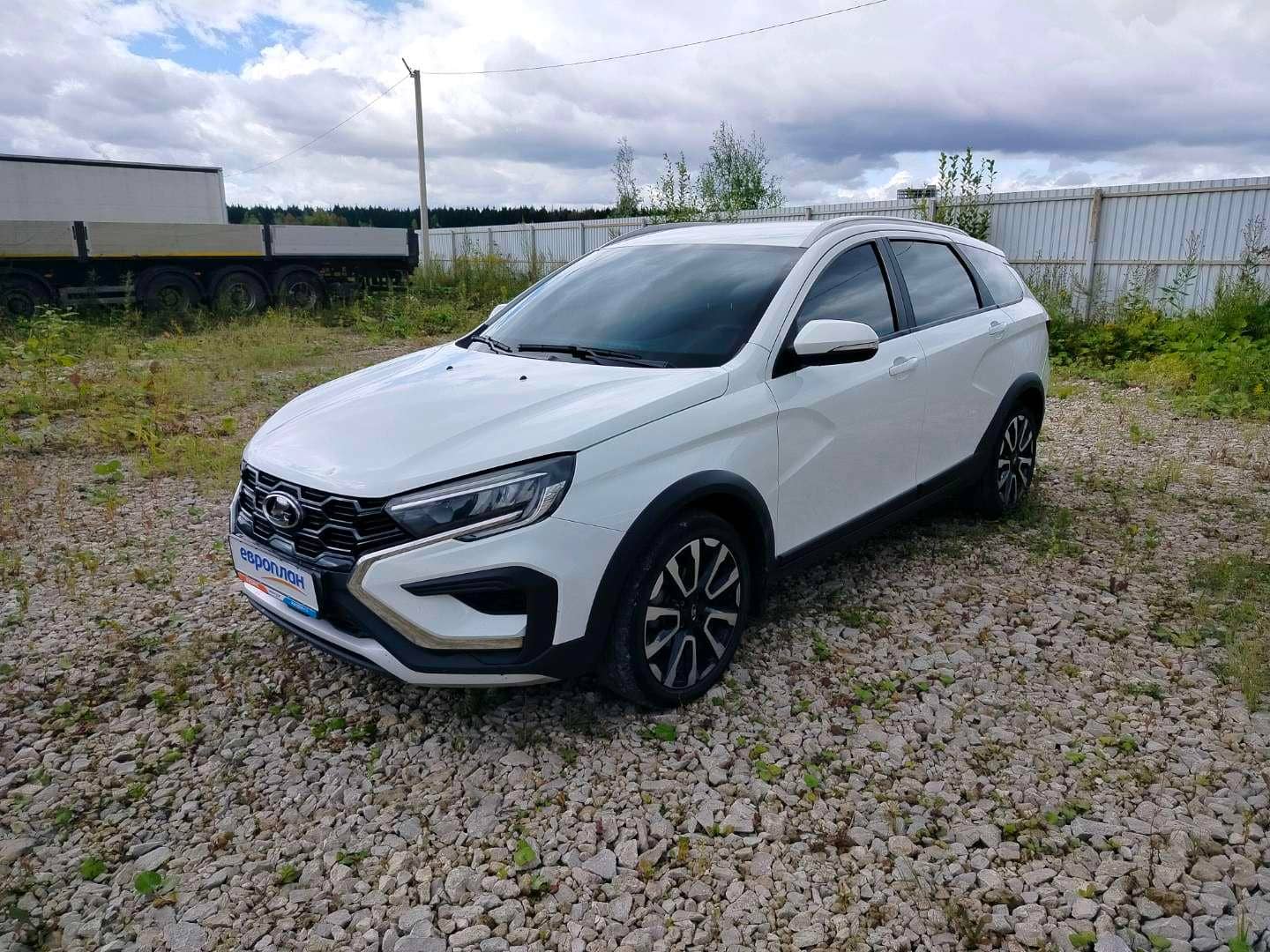 Lada Vesta Кросс,  68 713 км, 2024 года в лизинг