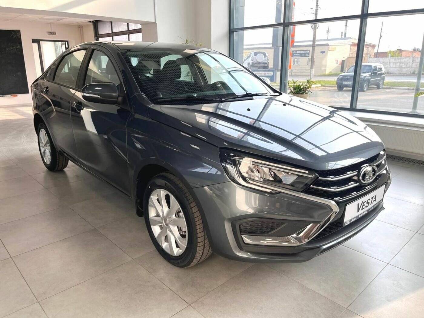 Lada Vesta седан Life 1.6 106hp 5MT