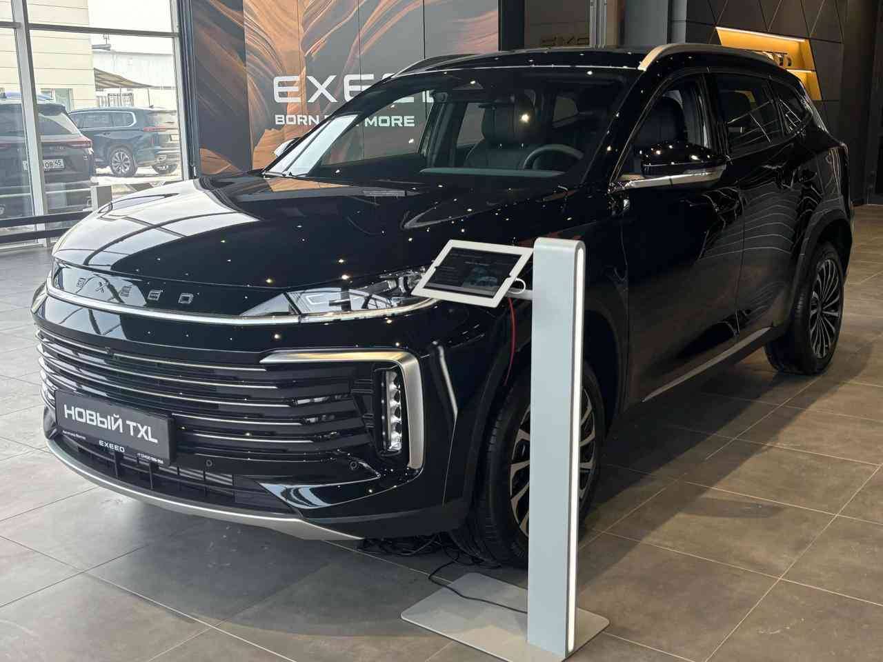 EXEED TXL Premium 2.0 TGDI 8AT AWD