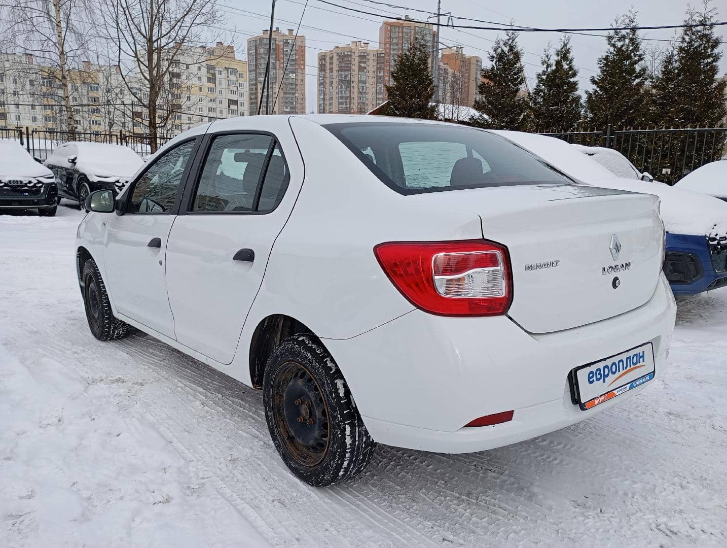 Renault Logan II,  180 301 км, 2019 года в лизинг