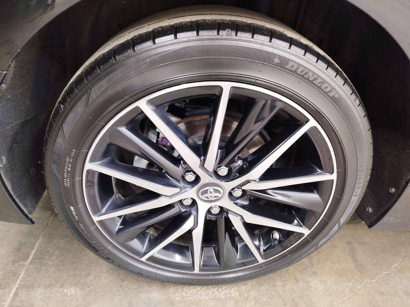 Toyota Camry,  63 766 км, 2023 года в лизинг