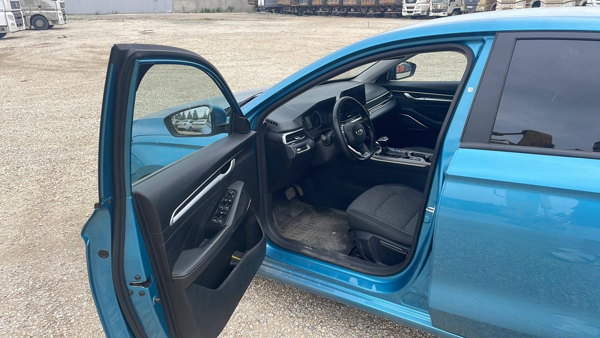 Geely Emgrand,  77 904 км, 2023 года в лизинг