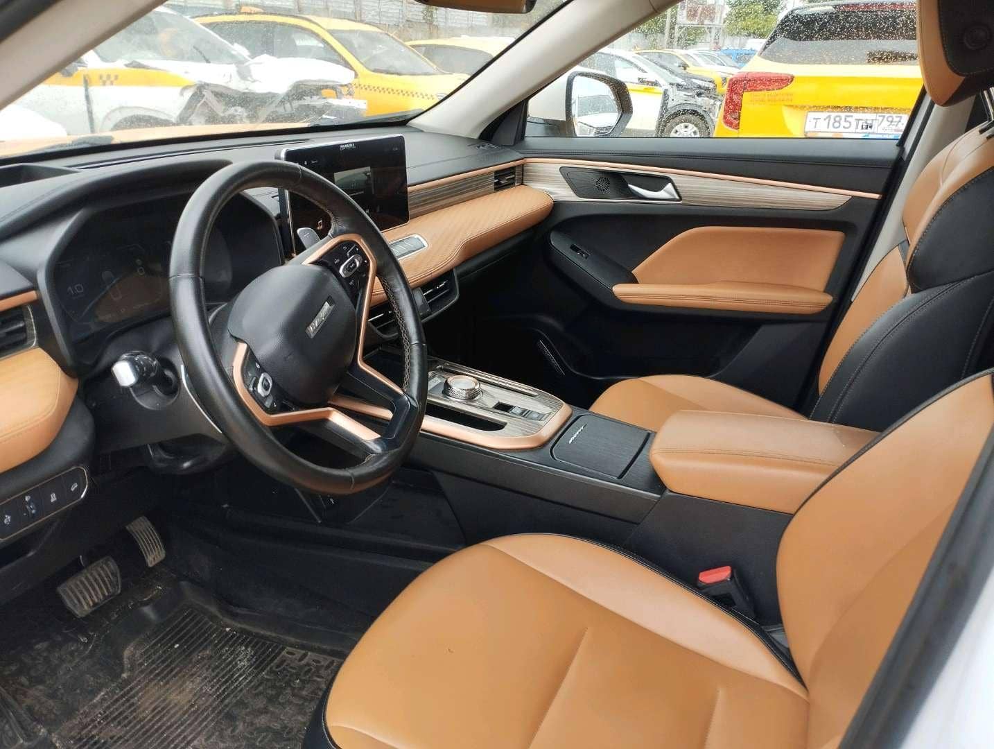 Haval Jolion,  295 189 км, 2023 года в лизинг