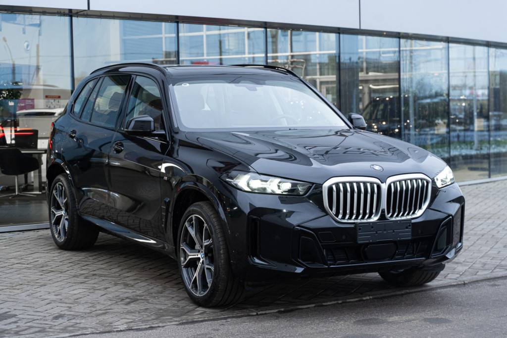BMW X5 xDrive30Li AT Premium M Sport