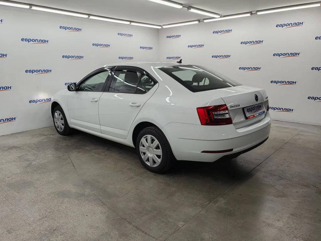 Skoda Octavia,  59 937 км, 2020 года в лизинг