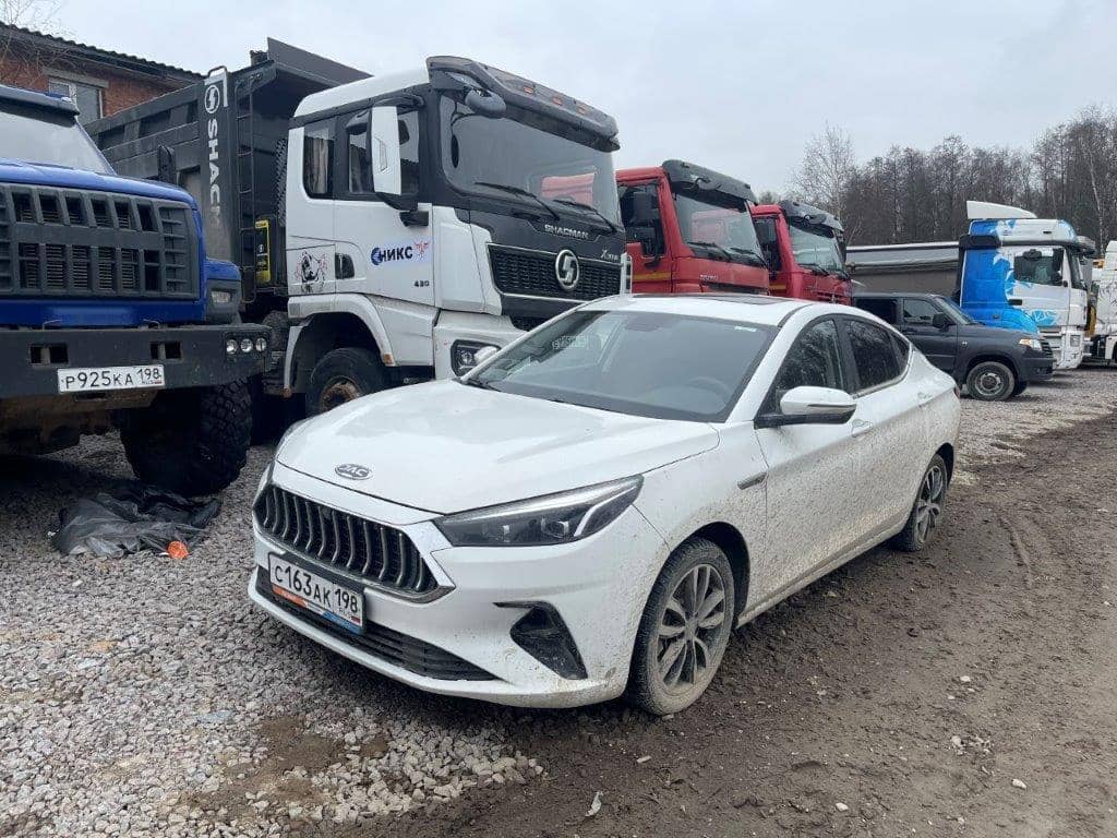 JAC J7