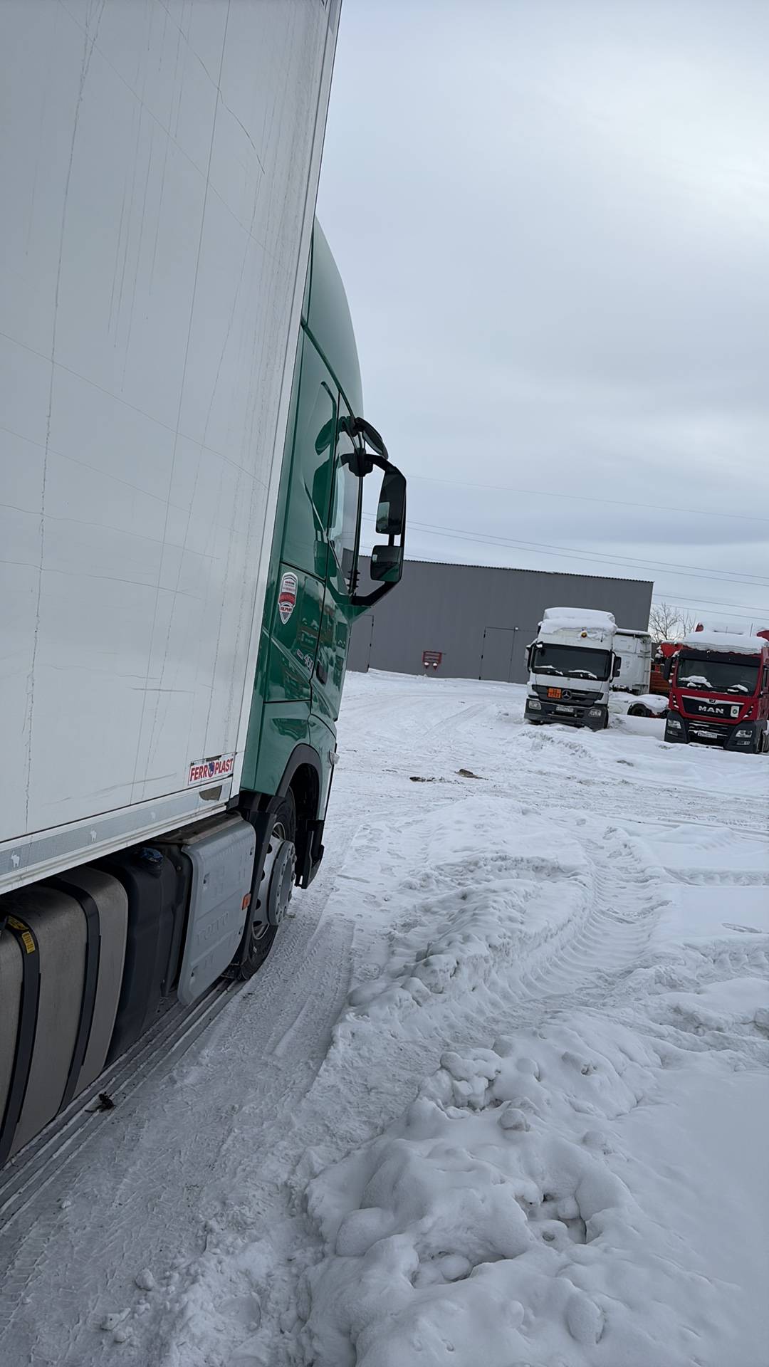 Volvo FH 460 4x2 (FH Globetrotter),  532 102 км, 2021 года в лизинг