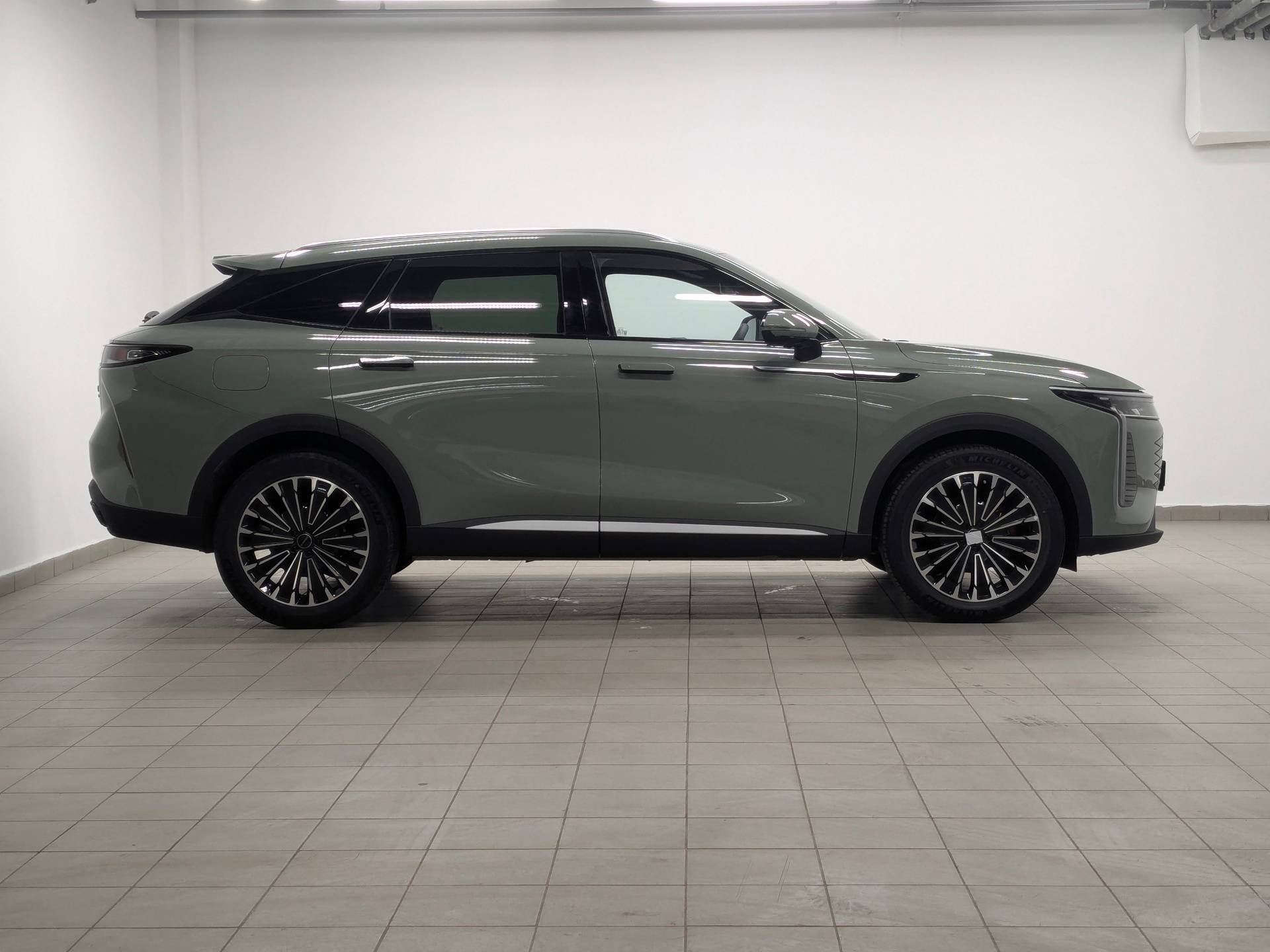 EXEED RX Premium 2.0 TGDI 8AT AWD