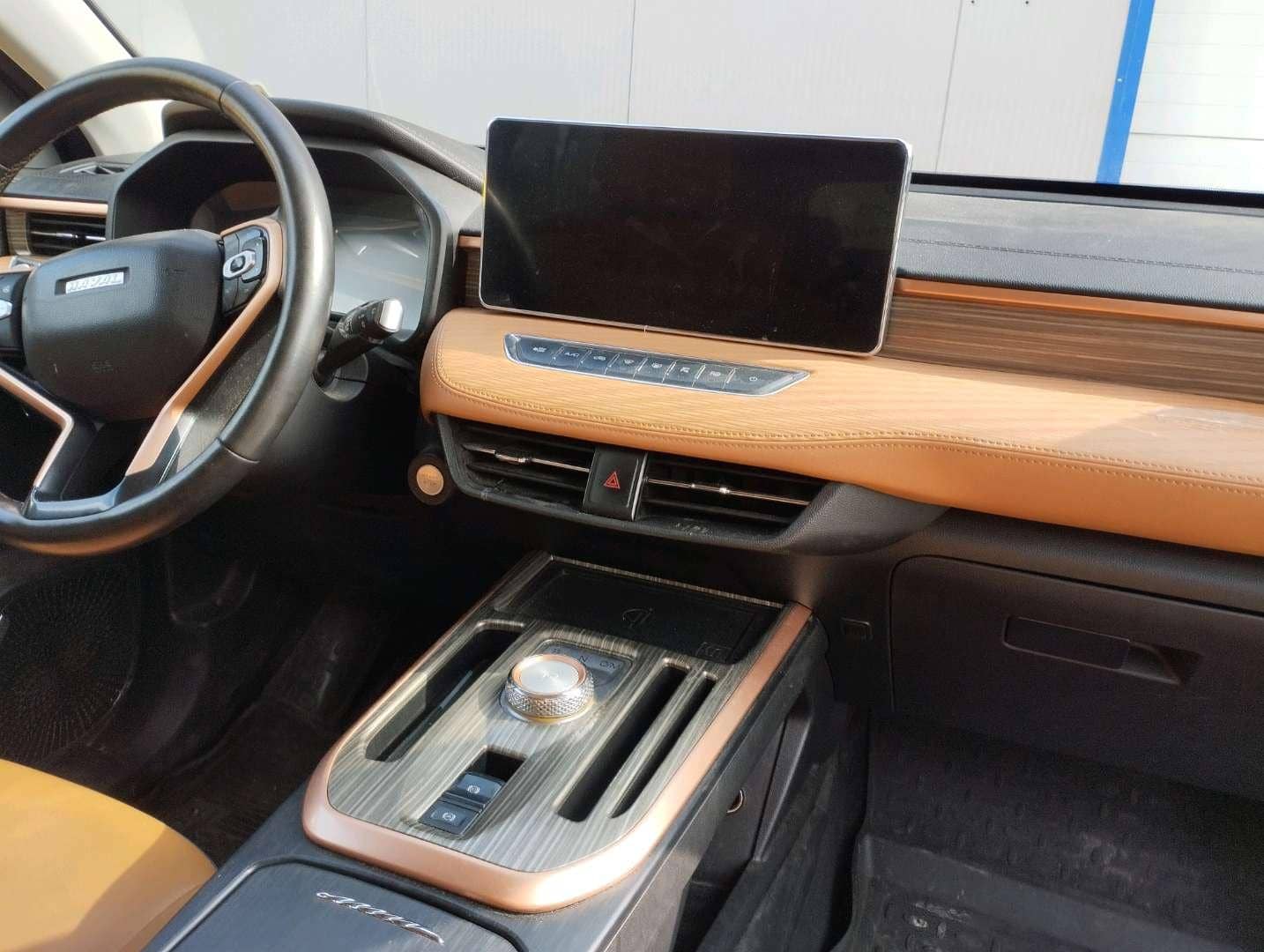 Haval Jolion,  247 569 км, 2023 года в лизинг