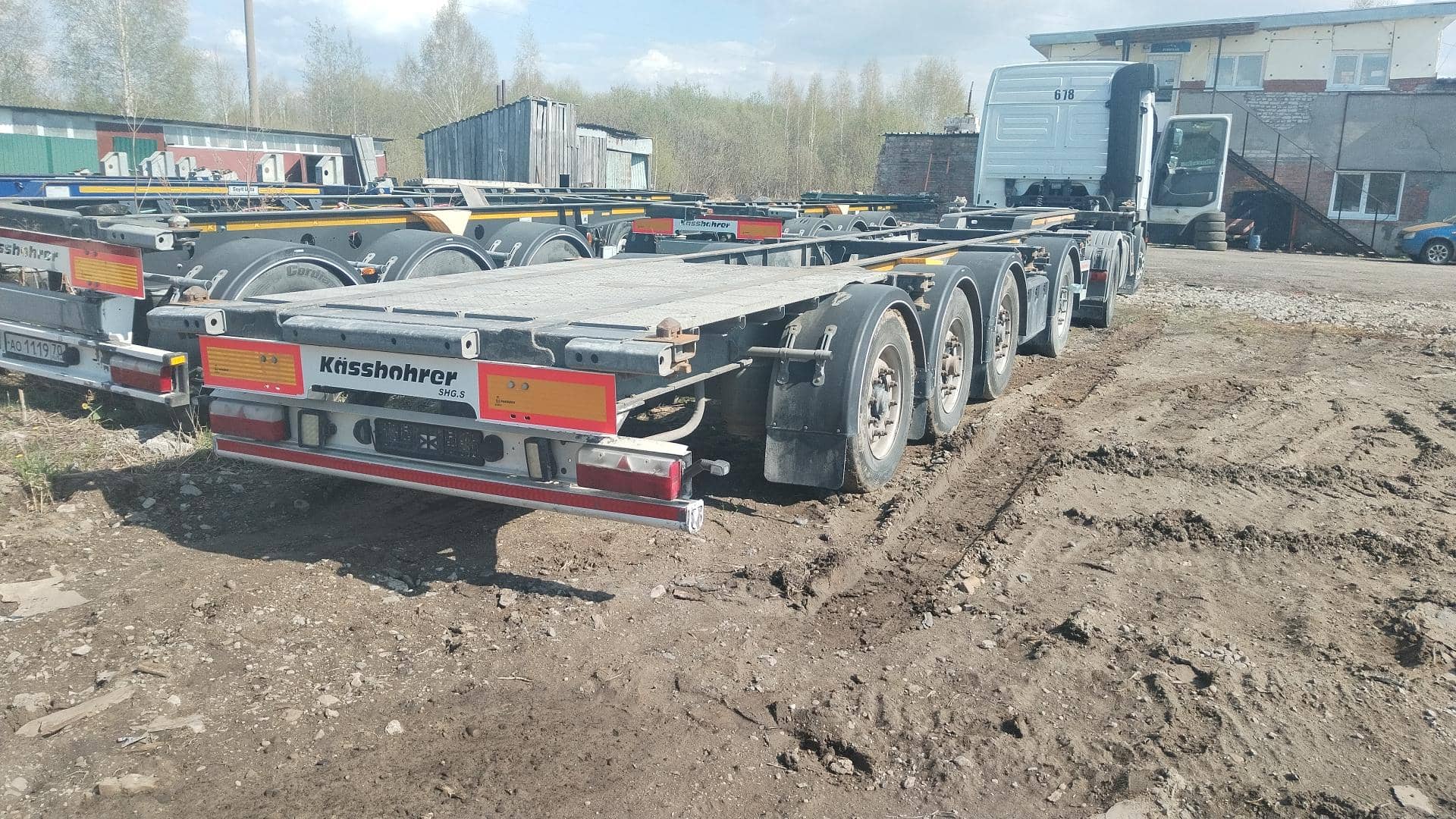 KASSBOHRER Контейнеровоз  SHG.S 40 универсальный