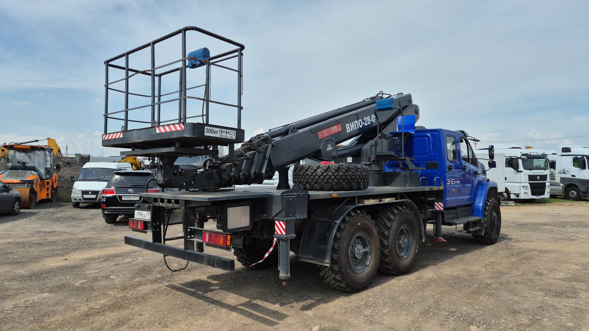 УРАЛ NEXT 4320-72 6x6,  6 698 км, 2023 года в лизинг