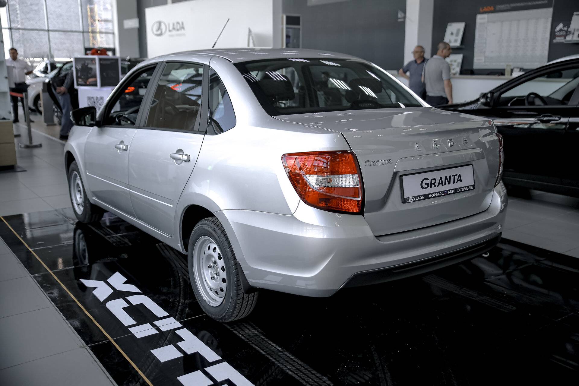 Lada Granta седан Comfort 24 1.6 106hp 5MT