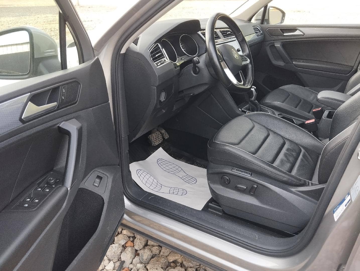 Volkswagen Tiguan,  133 018 км, 2021 года в лизинг
