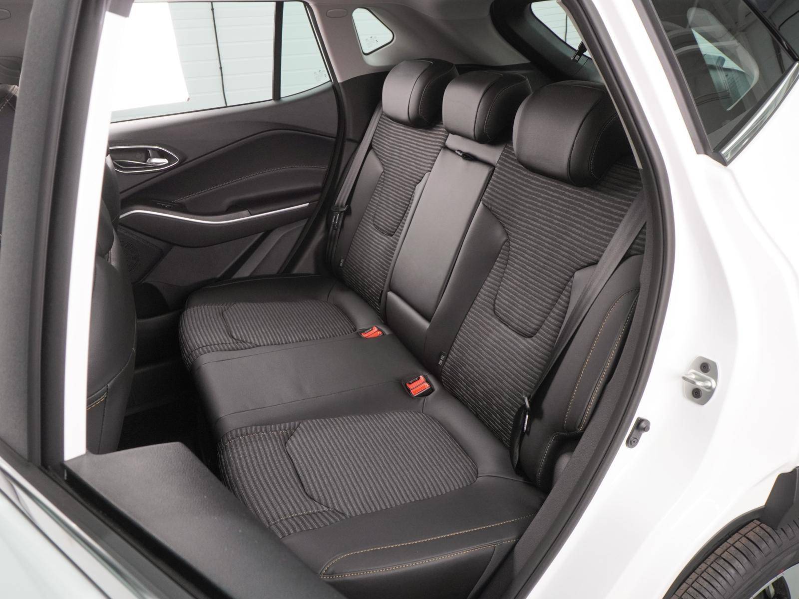 Москвич 3 Стандарт плюс 1.5Т CVT