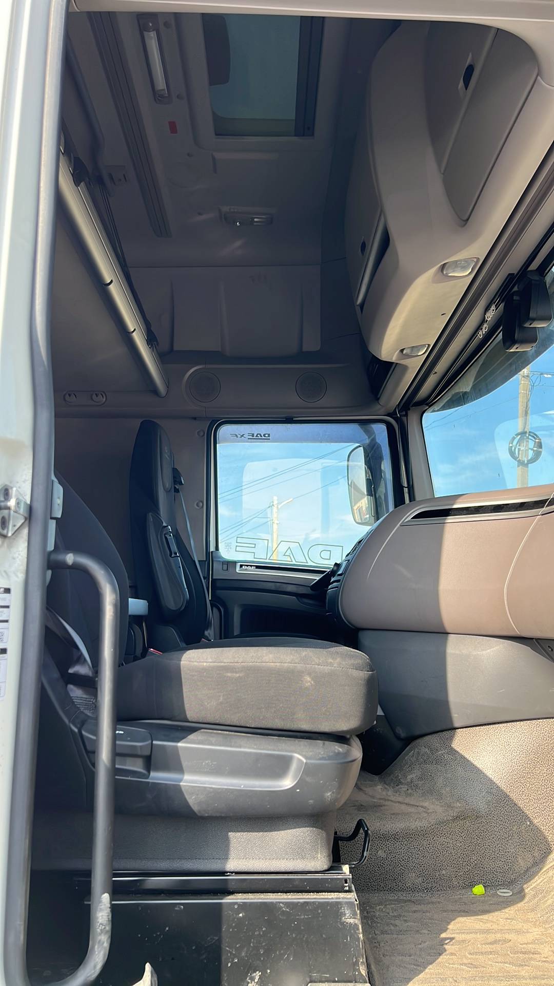 DAF XF106.480 FT 4x2 (Space Cab),  218 267 км, 2022 года