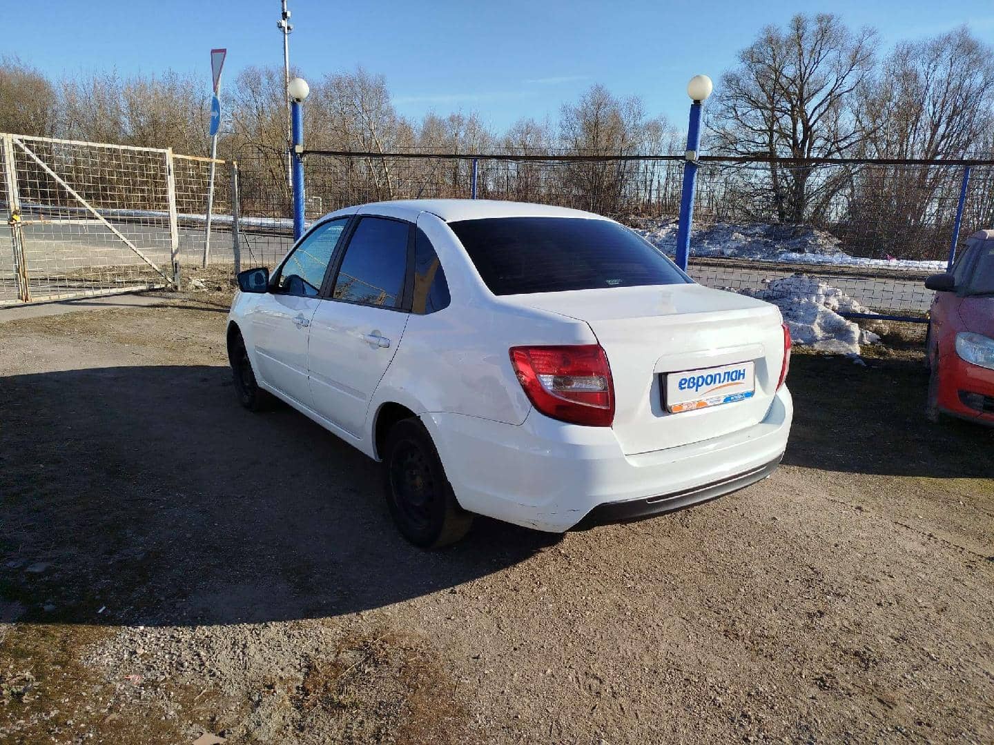 Lada Granta седан,  79 406 км, 2023 года в лизинг