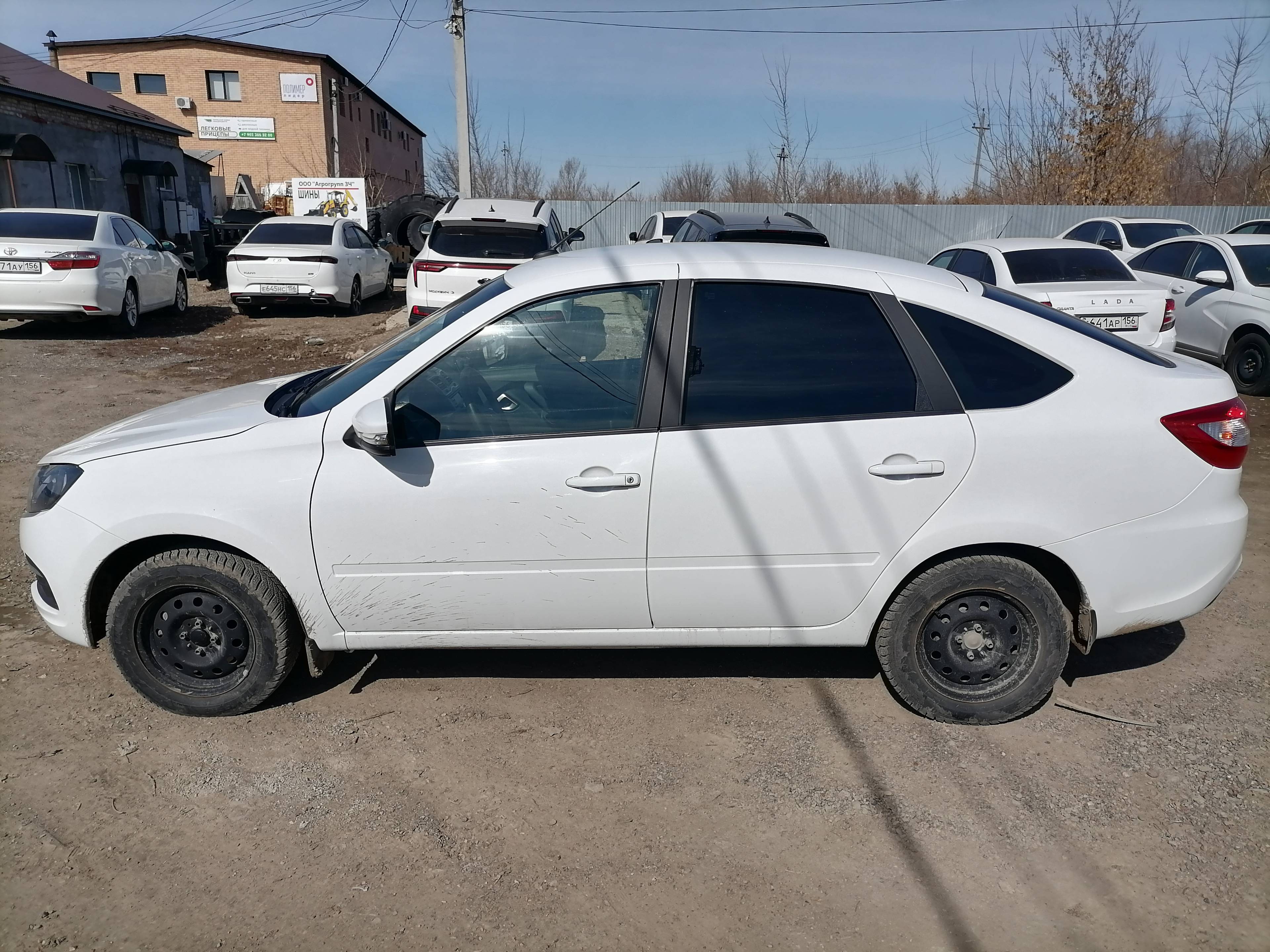 Lada Granta лифтбек,  31 983 км, 2023 года в лизинг