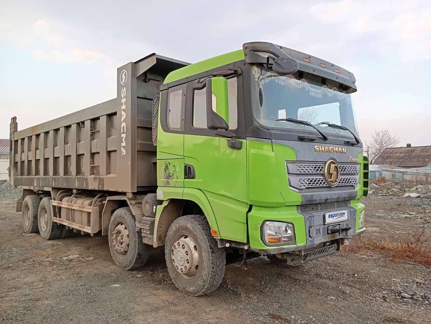 Shacman SX331863366 (скальный кузов),  153 012 км, 2022 года в лизинг