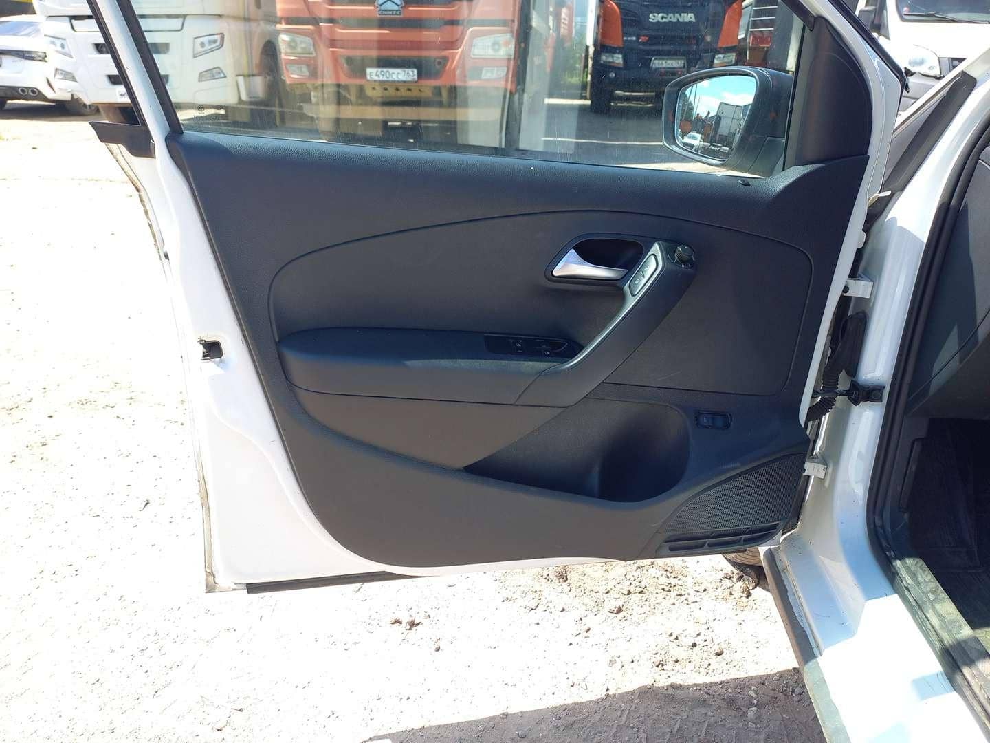 Volkswagen Polo,  215 473 км, 2019 года в лизинг