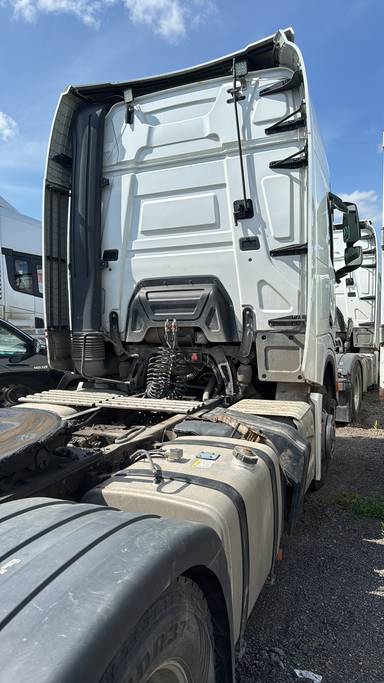 Shacman SX4188YY381
