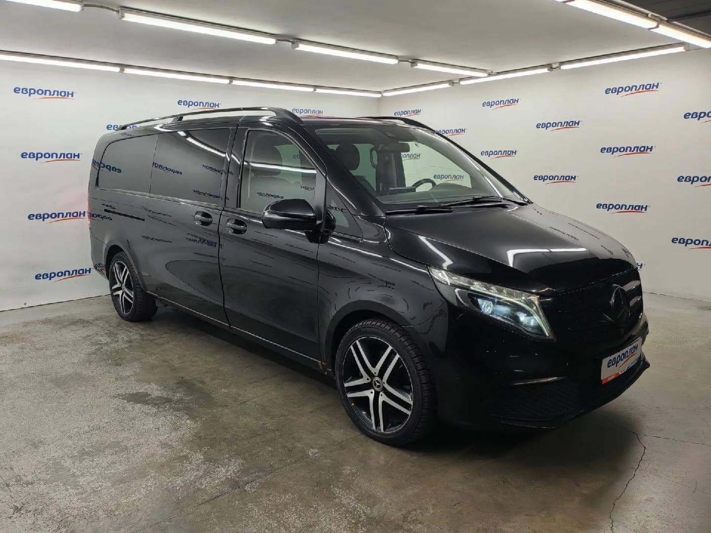 Mercedes-Benz V,  119 144 км, 2021 года в лизинг