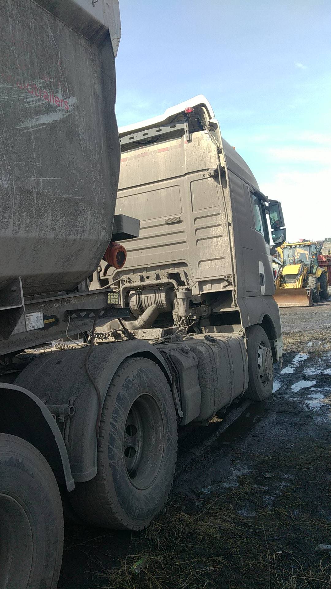 Sitrak С7Н MAX 6×4 ZZ4256V364HE,  455 044 км, 2023 года