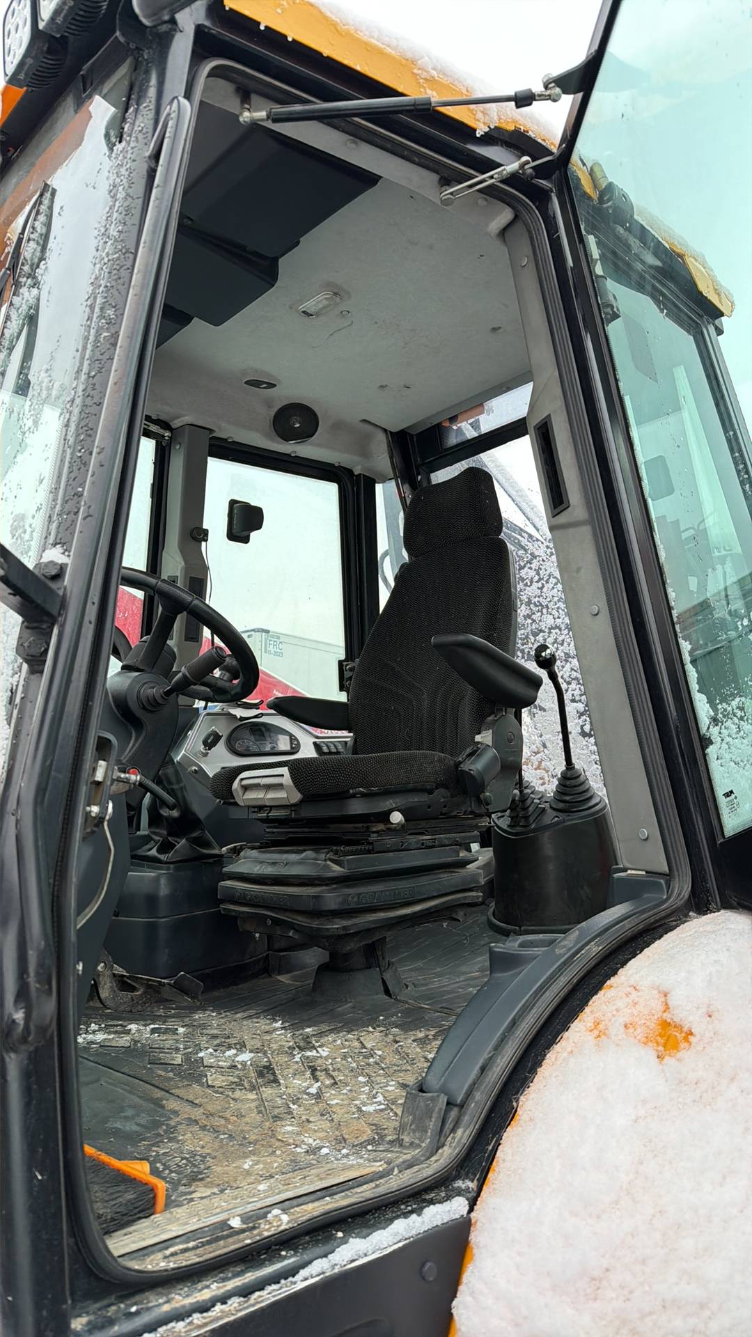 MST M 542 S, 2023 года в лизинг