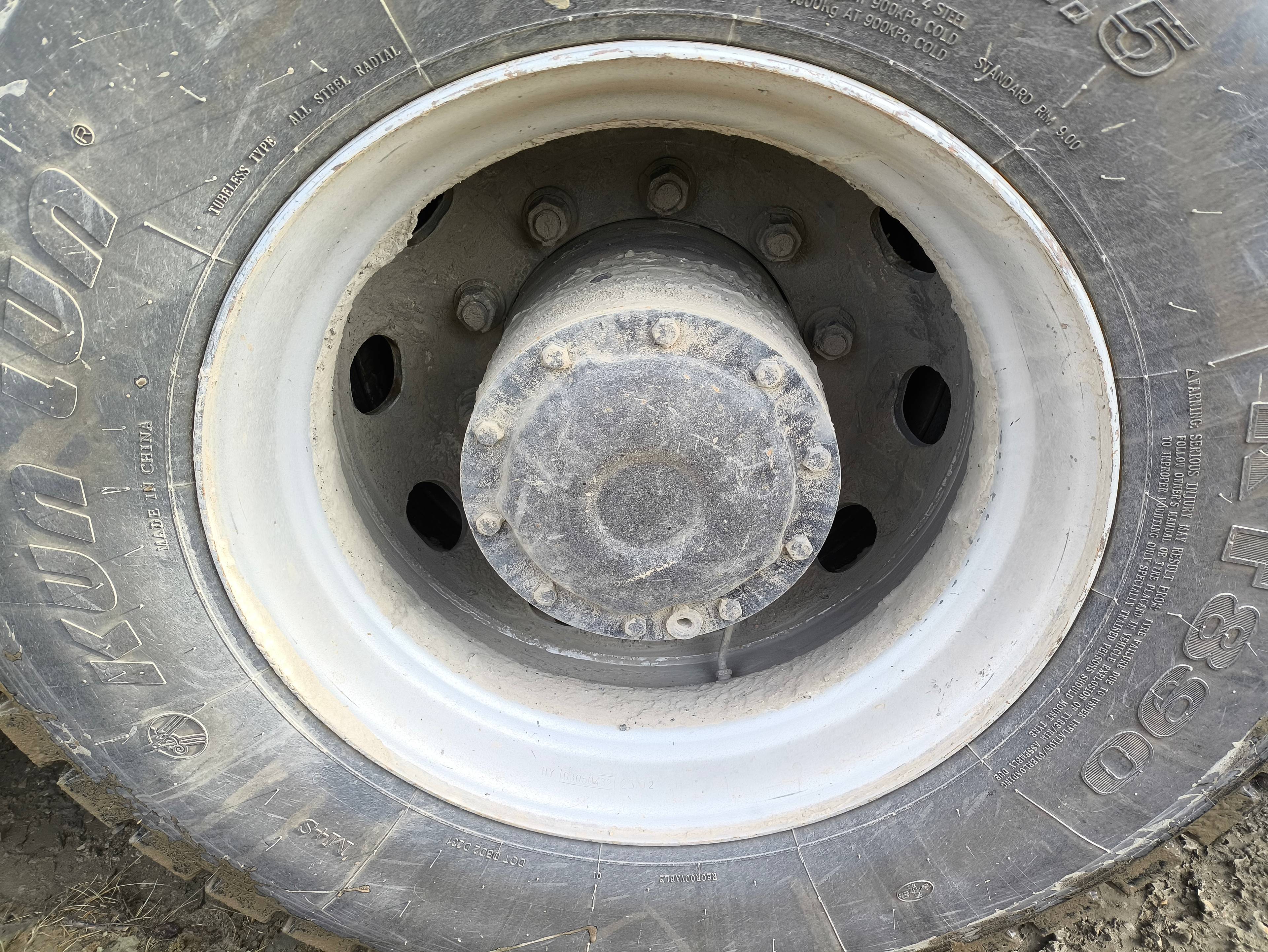 Shacman SX42586V385,  75 691 км, 2023 года в лизинг
