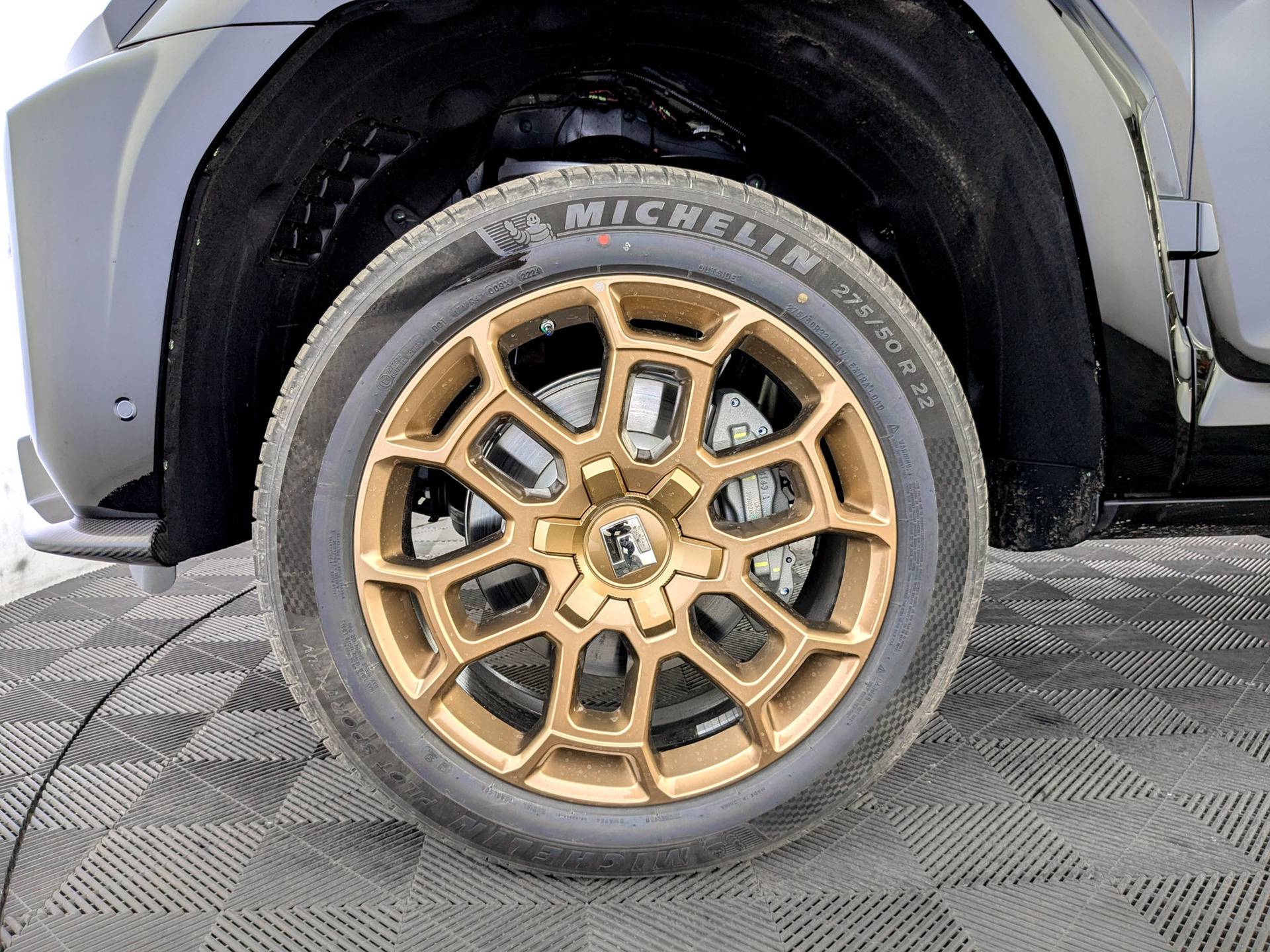 Tank 700 Edition One 3.0 HEV 9AT 4WD