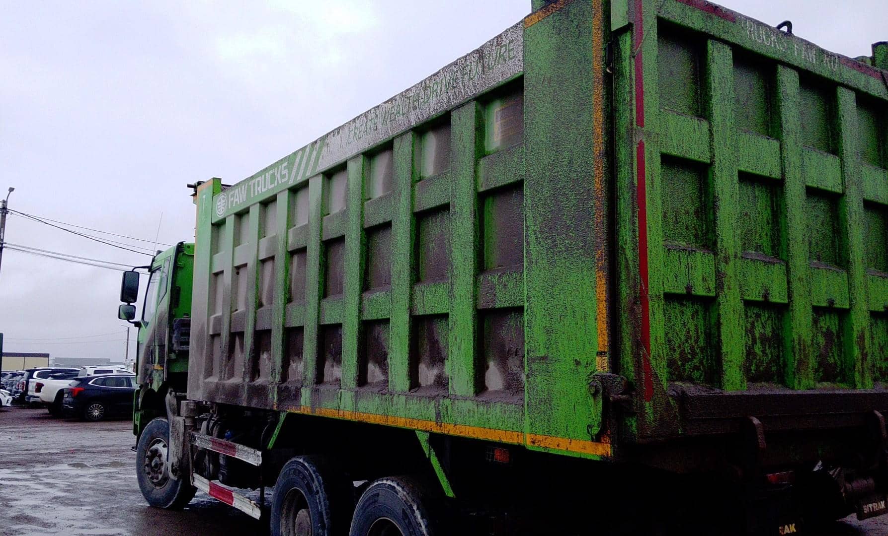 FAW CA3250P66K24T1E5 6х4,  117 460 км, 2022 года