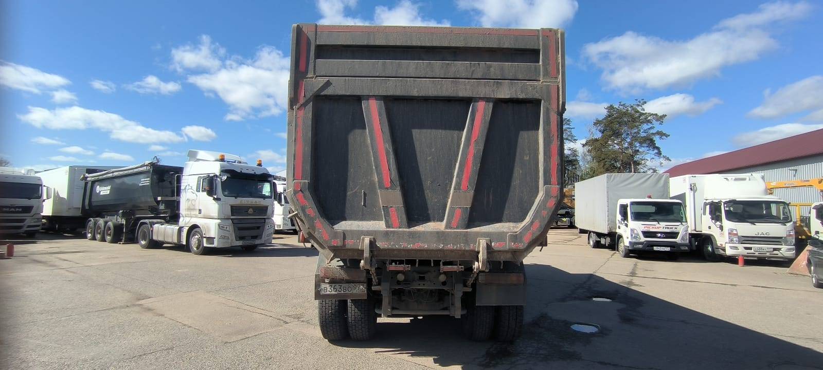 HOWO ZZ3257V384GE1 6x4,  107 016 км, 2023 года в лизинг