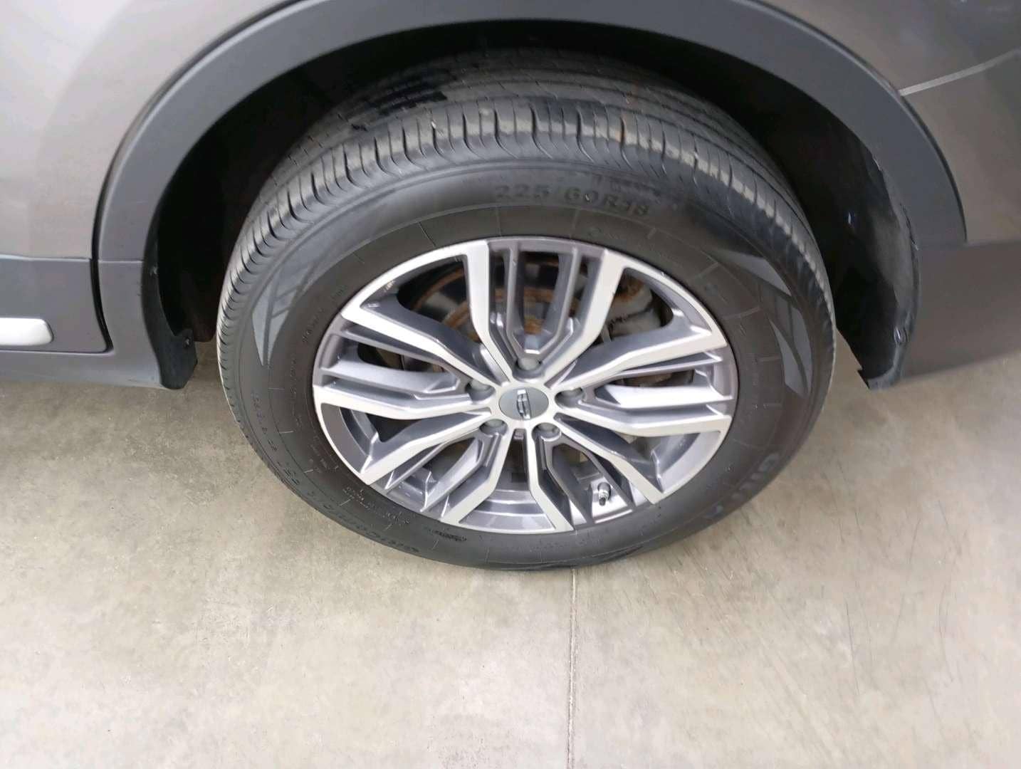 Geely Atlas Pro,  81 525 км, 2023 года в лизинг
