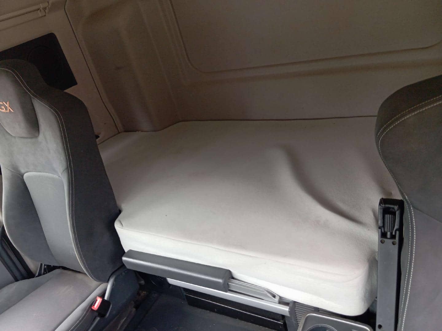 DongFeng GX DFH4180 4x2,  290 450 км, 2024 года в лизинг