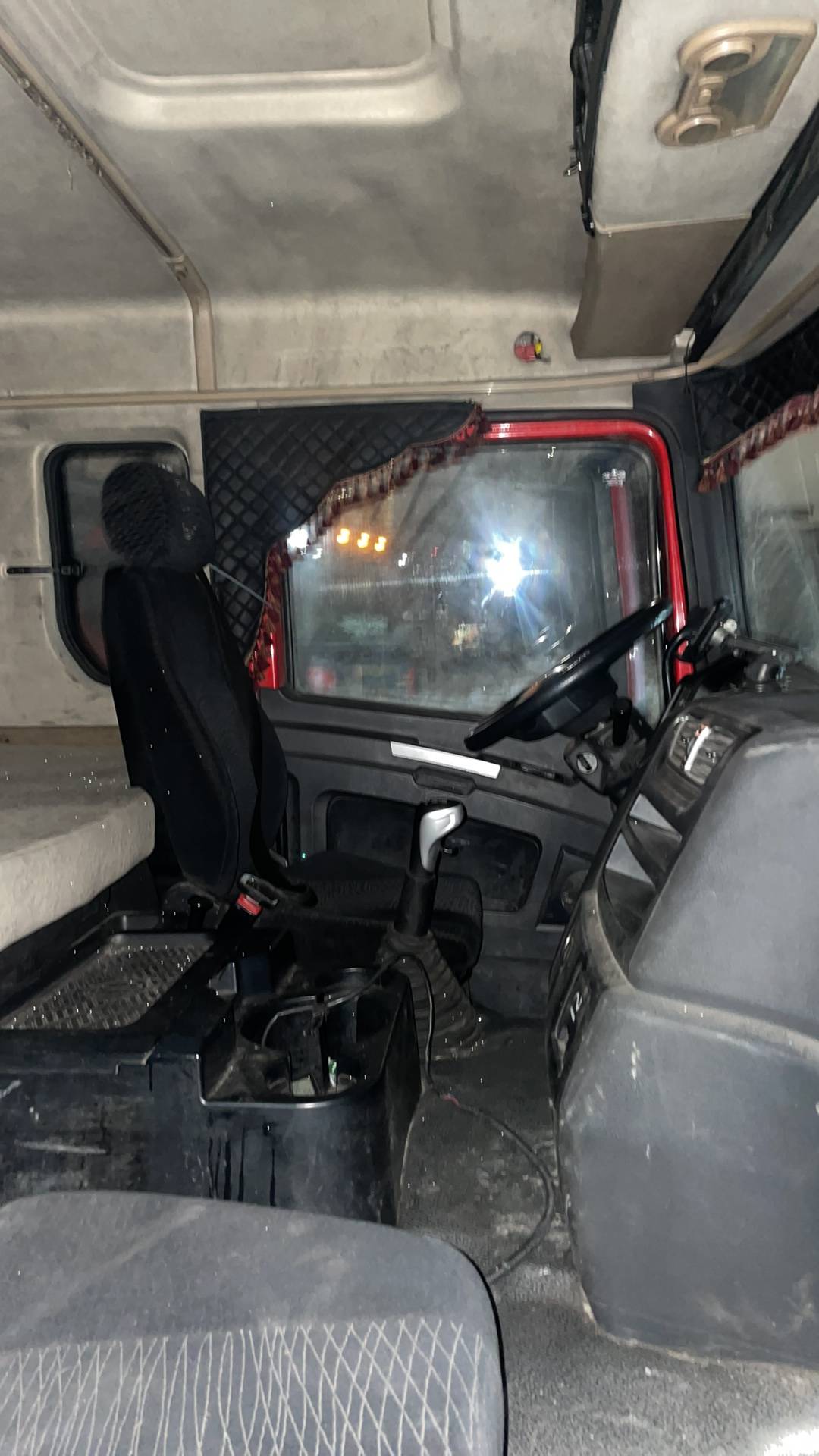 Shacman SX33186V366,  218 564 км, 2022 года в лизинг