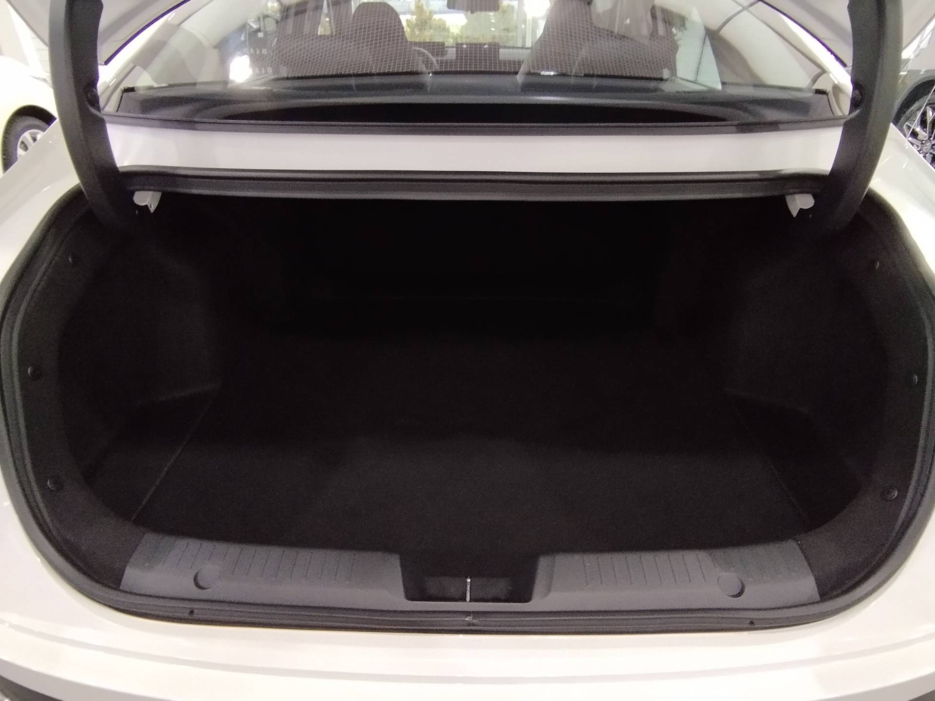 Changan Lamore Tech 1.5 DCT 180hp 2WD 