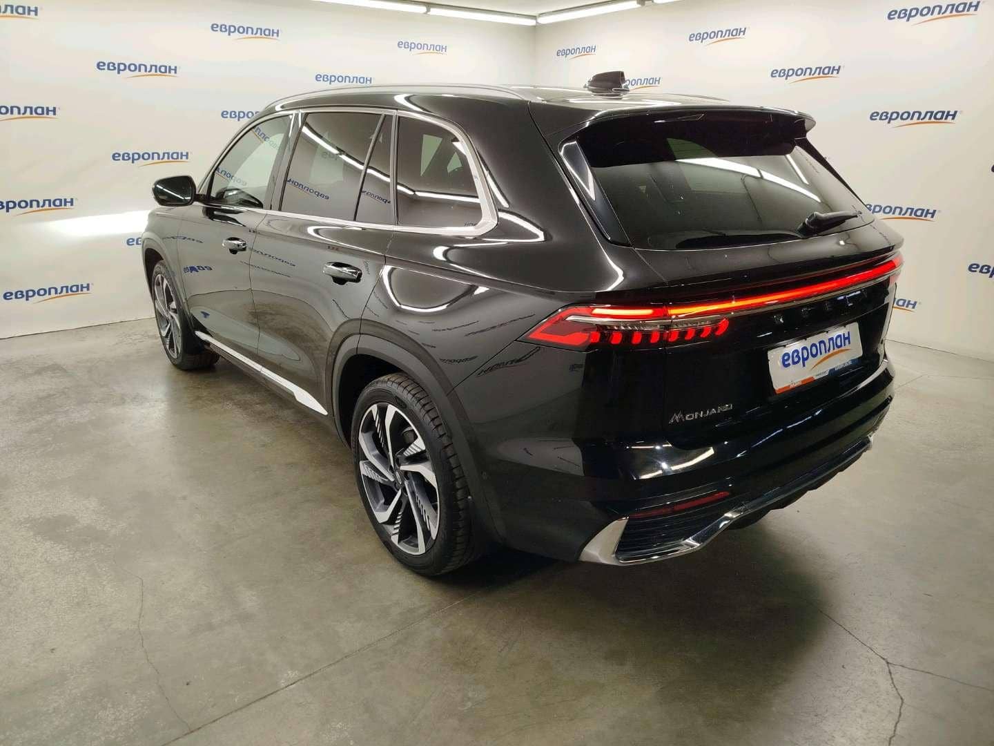 Geely Monjaro,  29 168 км, 2023 года в лизинг