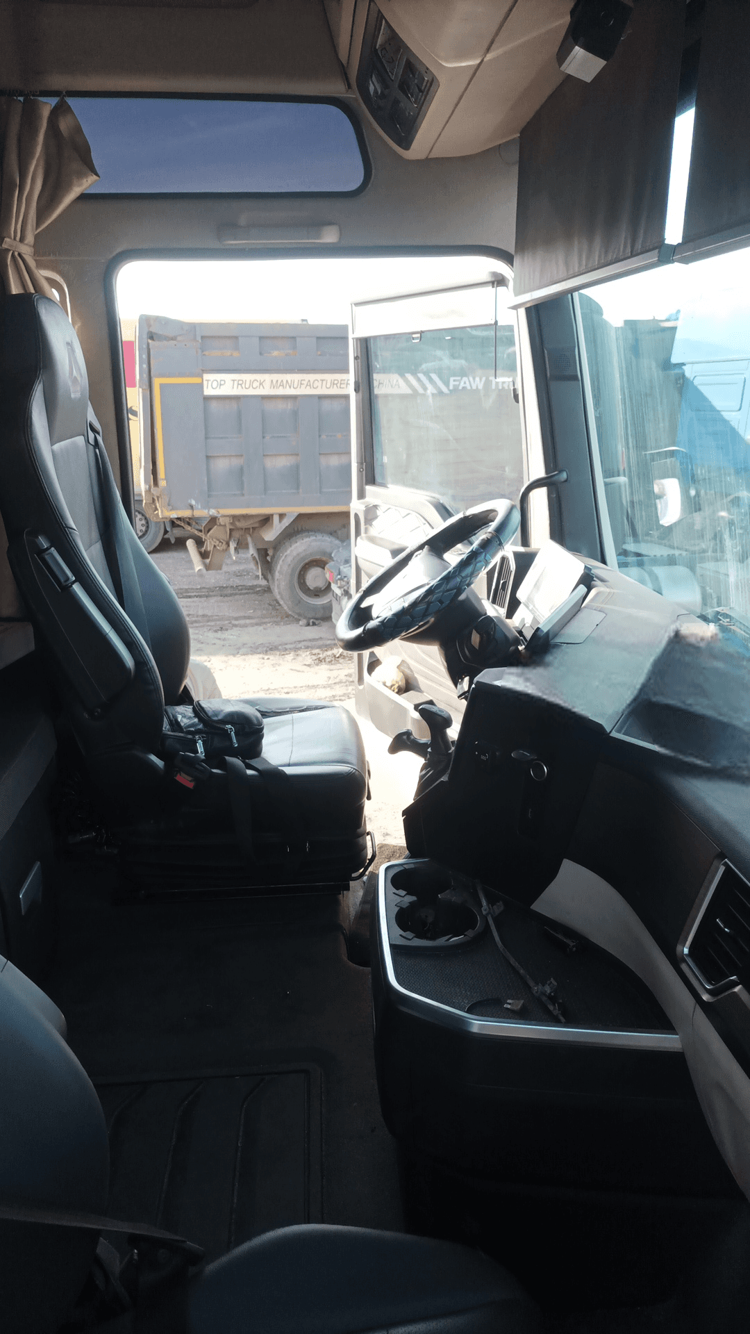Sitrak C7H MAX ZZ4186V391HE,  443 879 км, 2023 года в лизинг