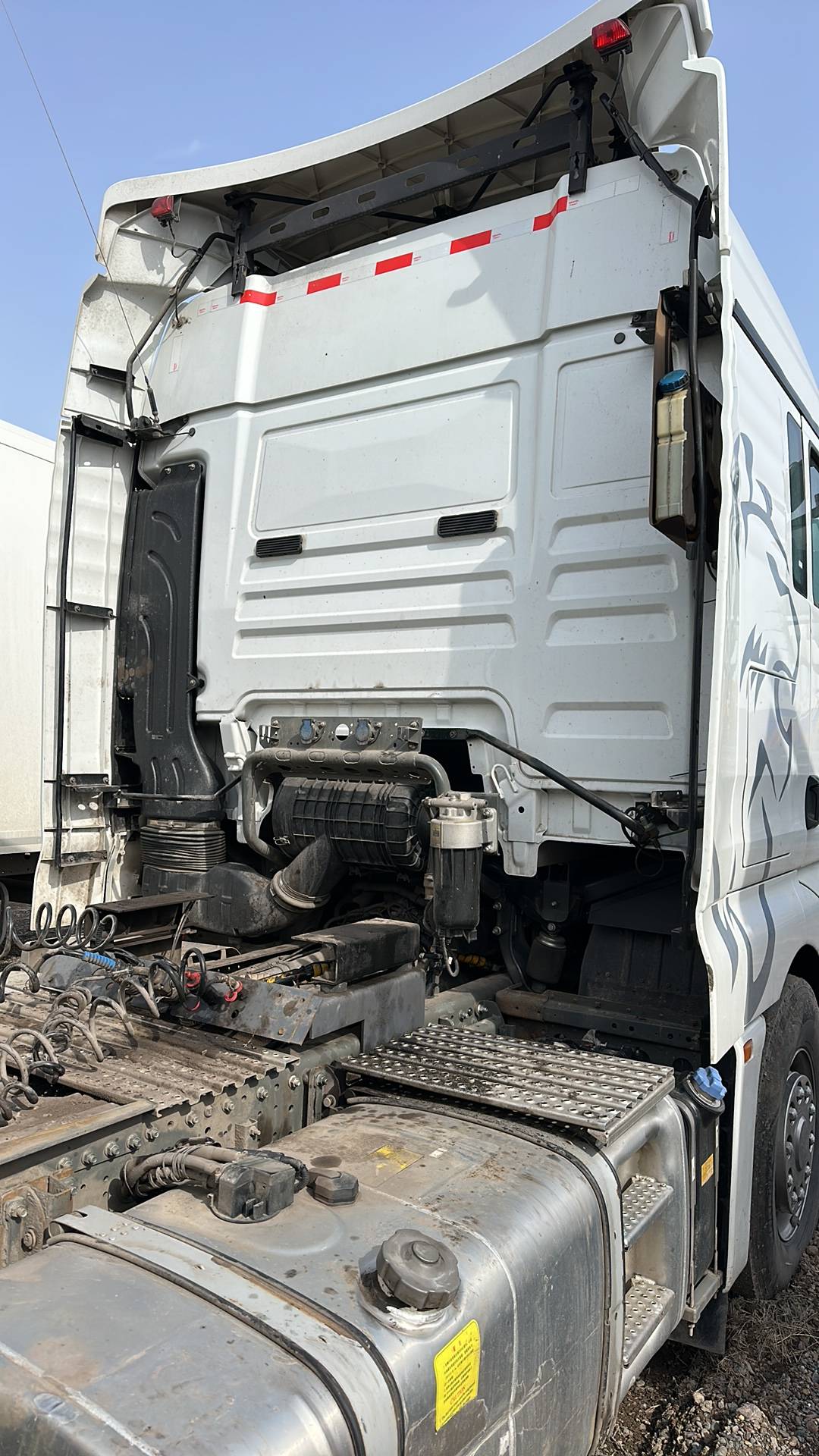Sitrak С7Н 6×4 ZZ4256V364HE,  251 010 км, 2023 года в лизинг