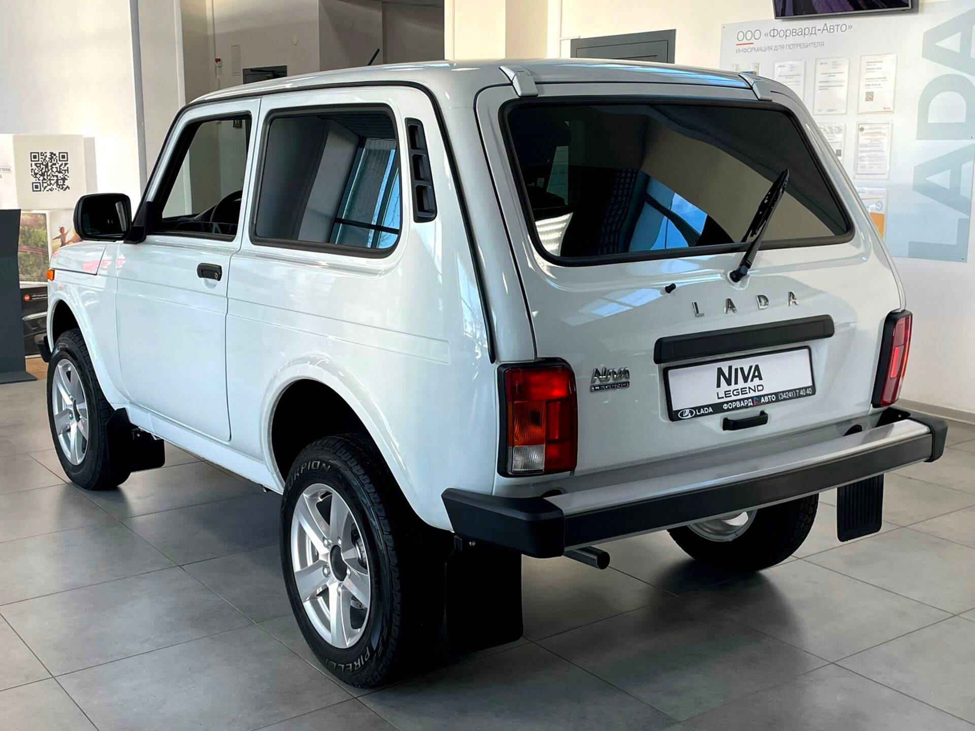 Lada Niva Legend 3 дв Luxe 24 1.7 5MT  