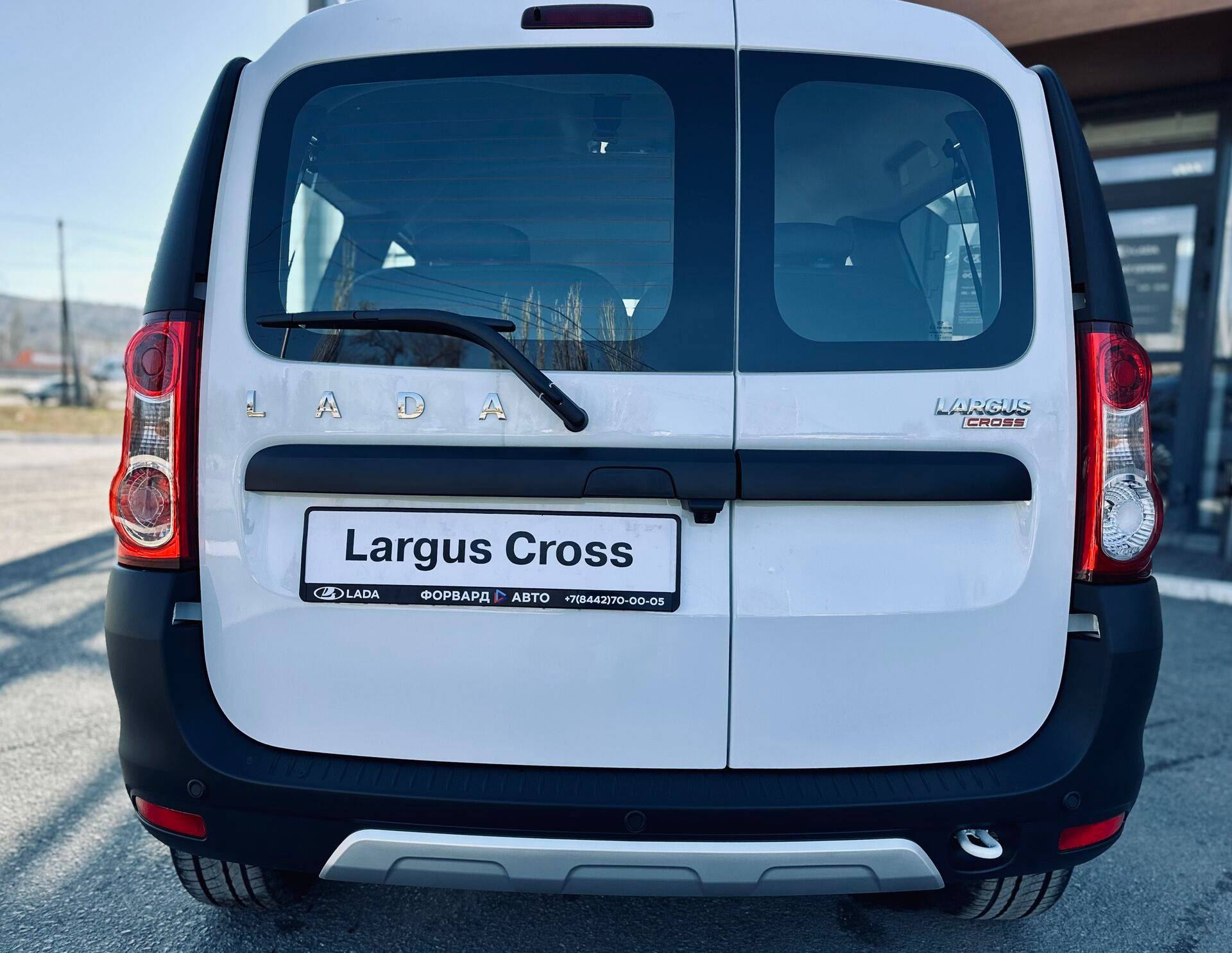Lada Largus Cross Enjoy 5 мест 1.6 106hp 5MT